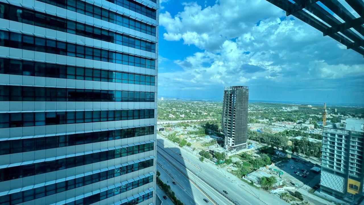 Centaurus Three Bed City View Islamabad Exterior foto
